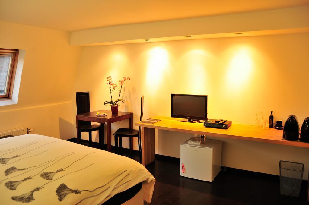 Logies Zen Aan Zee Acomodação com café da manhã Ostend Quarto foto